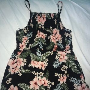Hawaiian floral print tank top